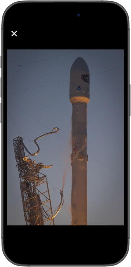 The Falcon Heavy launch photo opened full screen